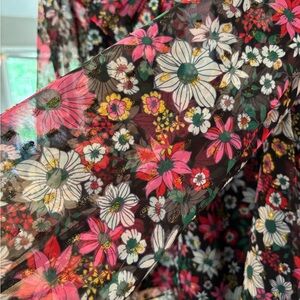 Draper James Top. New with tags. Gretchen top. Long sleeve. Amaryllis floral.